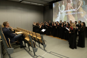 Zdjęcie grupowe Chóru "Cantata" wykonane w trakcie koncertu "Universum Cantaty".