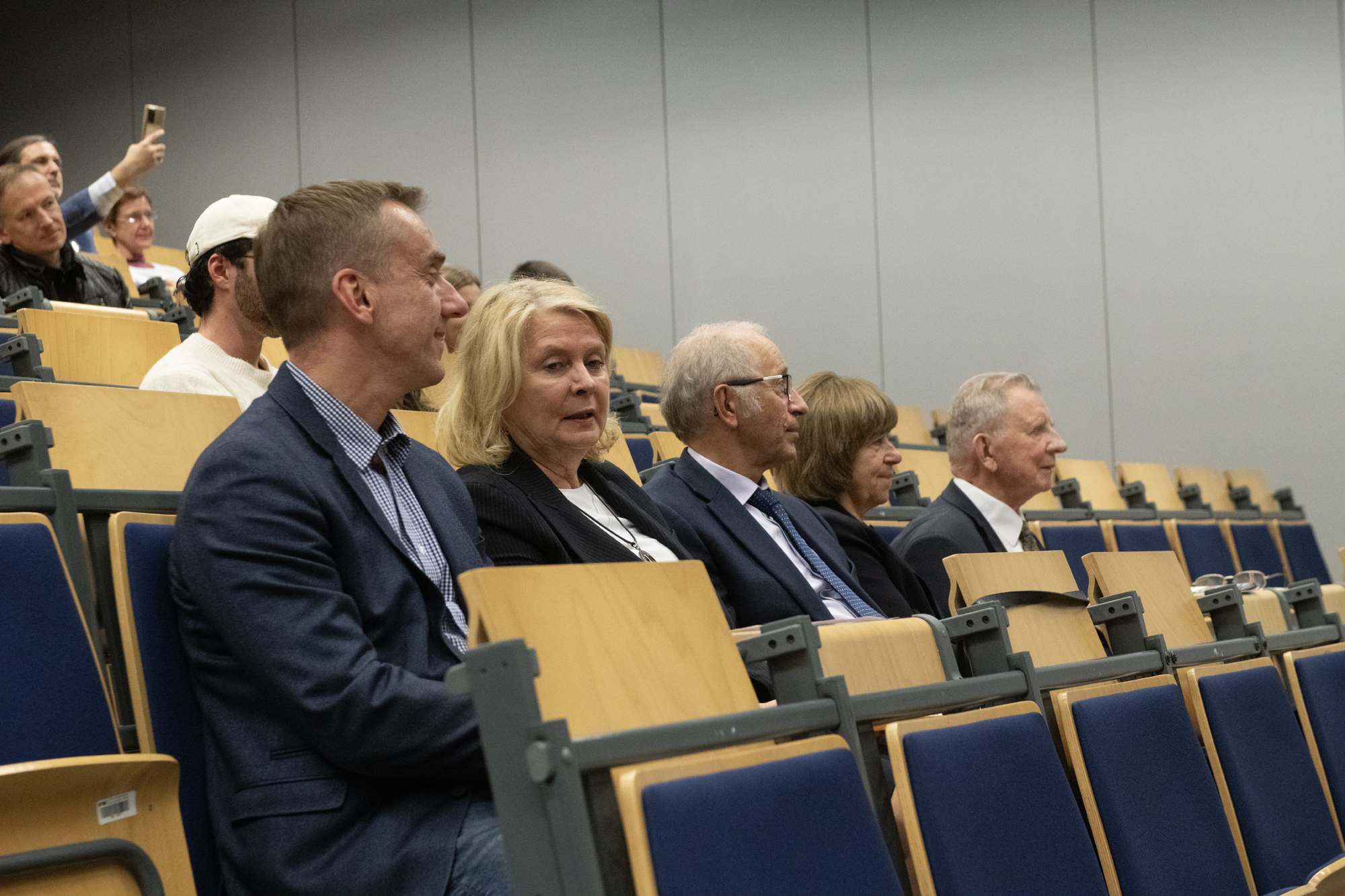 Zdjęcie publiczności wykonane w trakcie koncertu "Universum Cantaty".